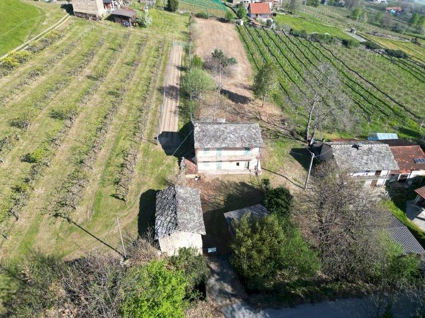 casa indipendente in vendita ad Envie