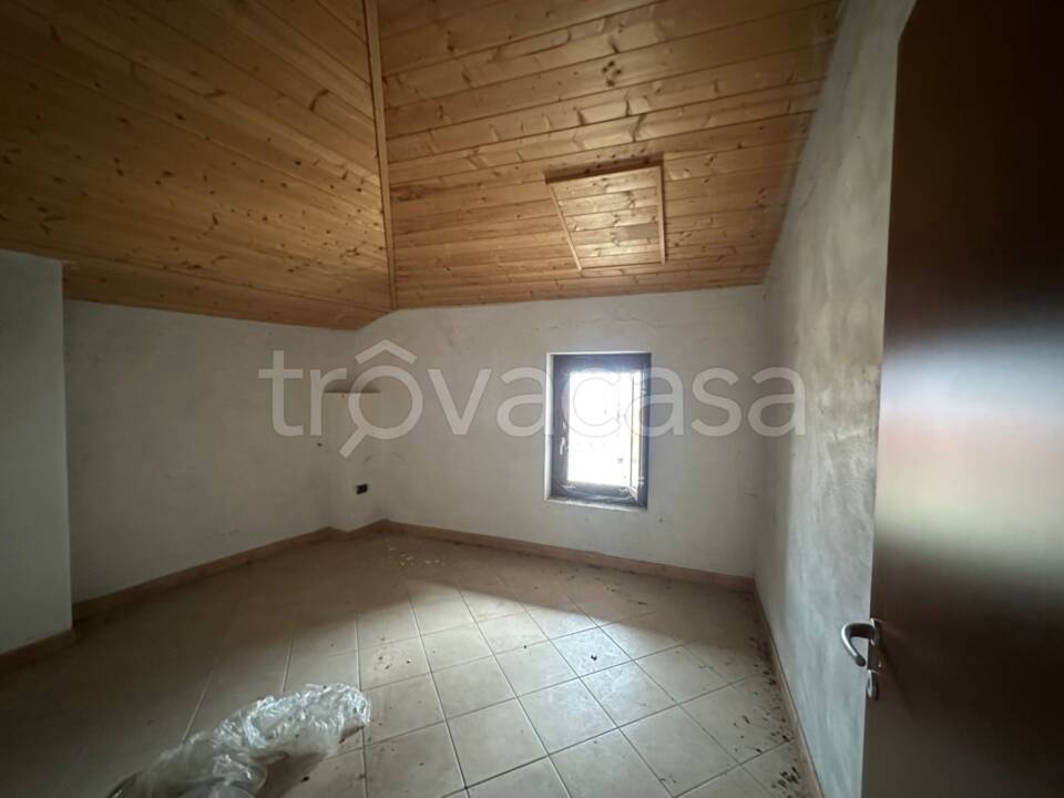 appartamento in vendita ad Envie