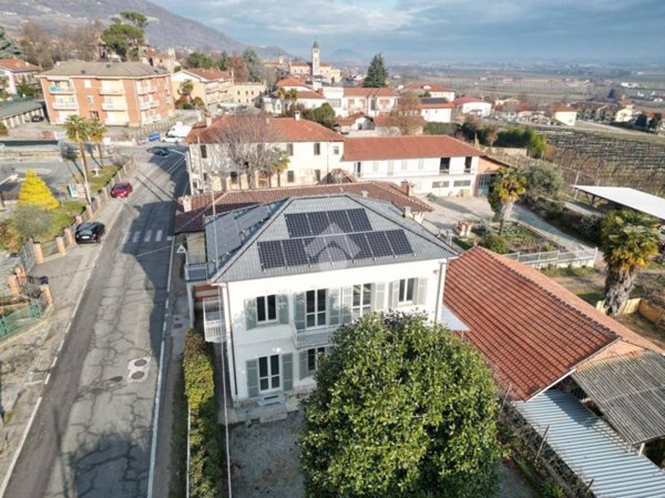 casa indipendente in vendita ad Envie in zona Occa