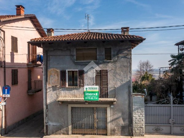 casa indipendente in vendita ad Envie in zona Occa