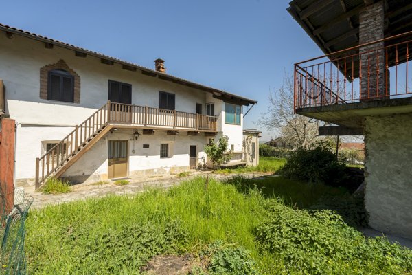 casa indipendente in vendita ad Envie in zona Occa