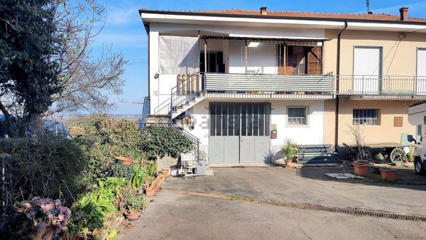 casa indipendente in vendita ad Envie in zona Occa