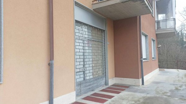locale di sgombero in vendita a Farigliano