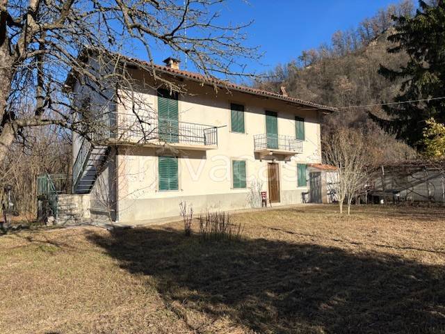 casa indipendente in vendita a Farigliano