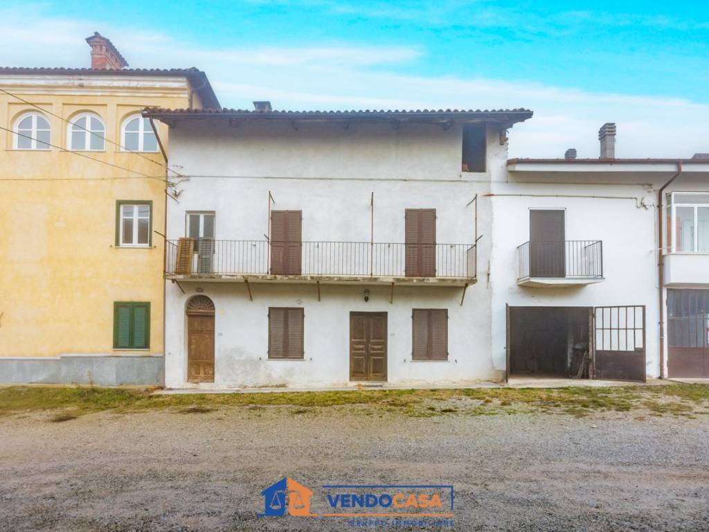 casa indipendente in vendita a Farigliano
