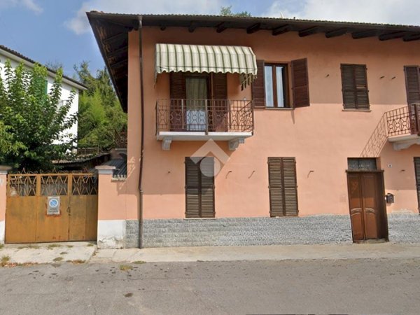 casa indipendente in vendita a Farigliano