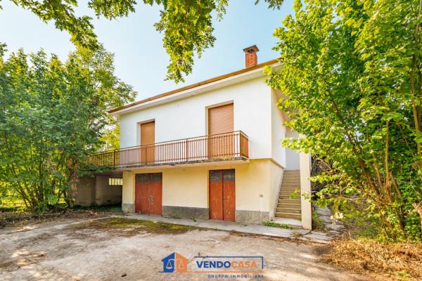 casa indipendente in vendita a Farigliano