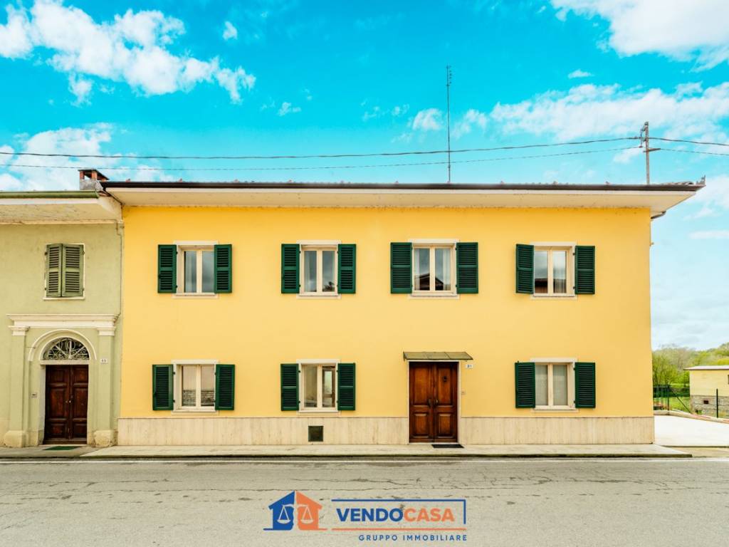 casa indipendente in vendita a Farigliano