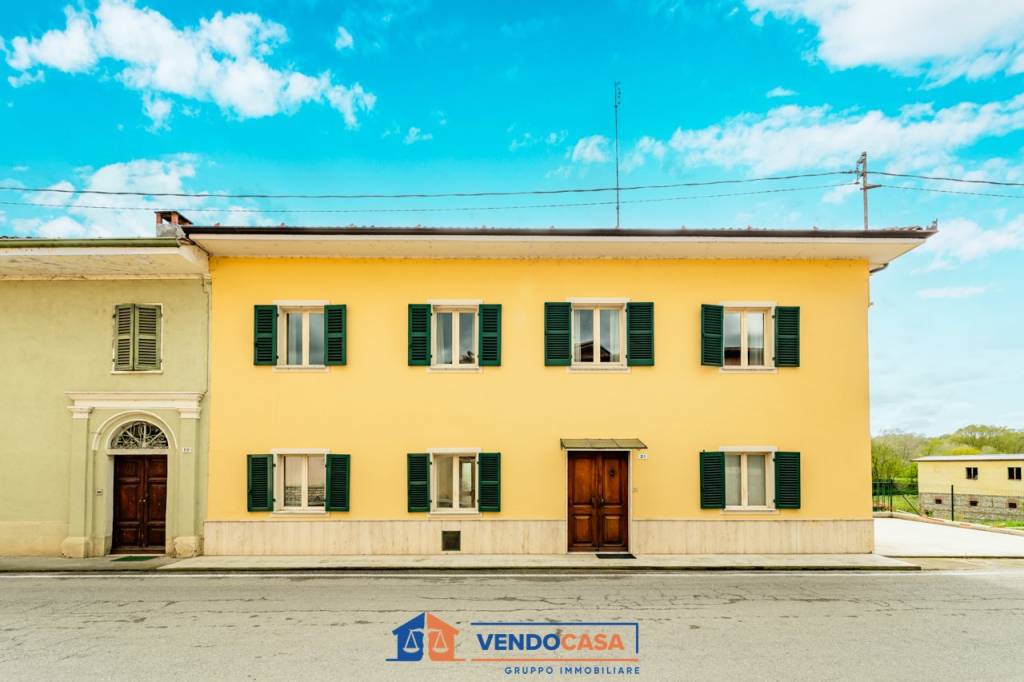 casa indipendente in vendita a Farigliano