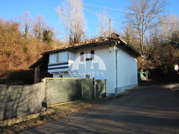 casa indipendente in vendita a Farigliano
