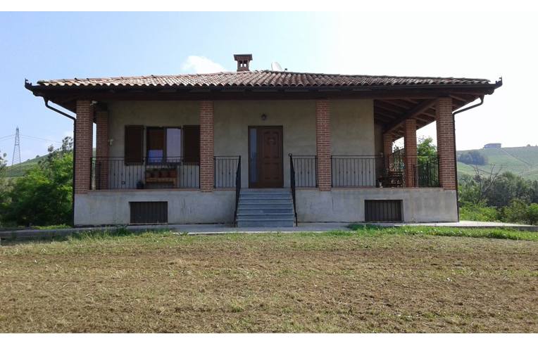 casa indipendente in vendita a Farigliano