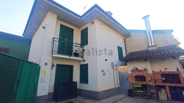 casa indipendente in vendita a Farigliano