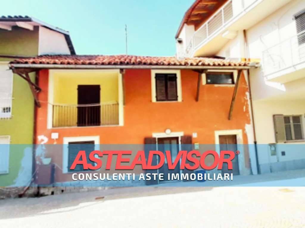 casa indipendente in vendita a Farigliano