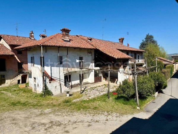 casa indipendente in vendita a Farigliano