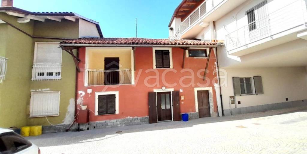 casa indipendente in vendita a Farigliano