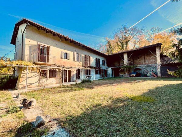 casa indipendente in vendita a Farigliano