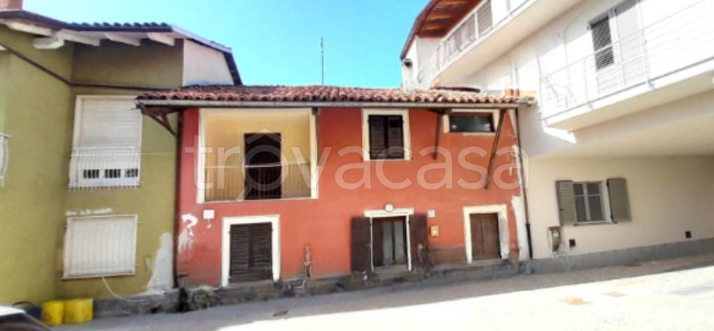 casa indipendente in vendita a Farigliano