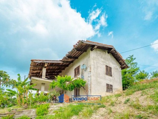 casa indipendente in vendita a Farigliano