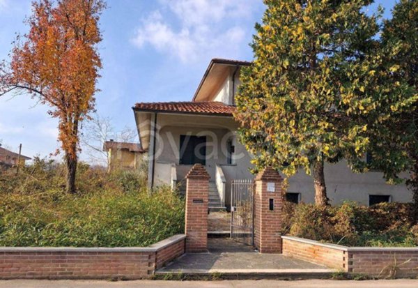 casa indipendente in vendita a Farigliano