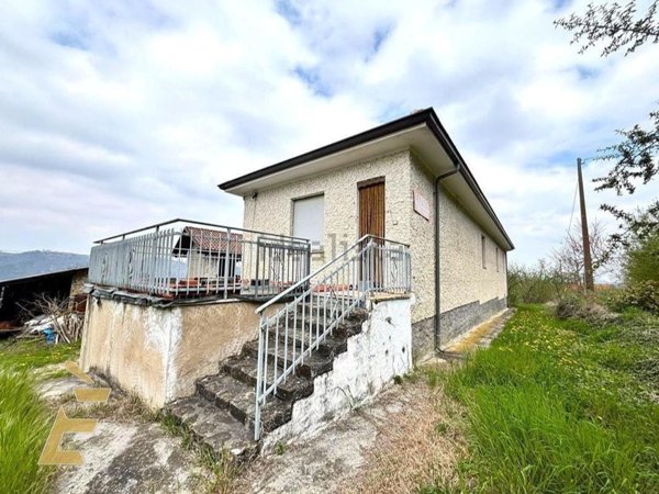 casa semindipendente in vendita a Feisoglio