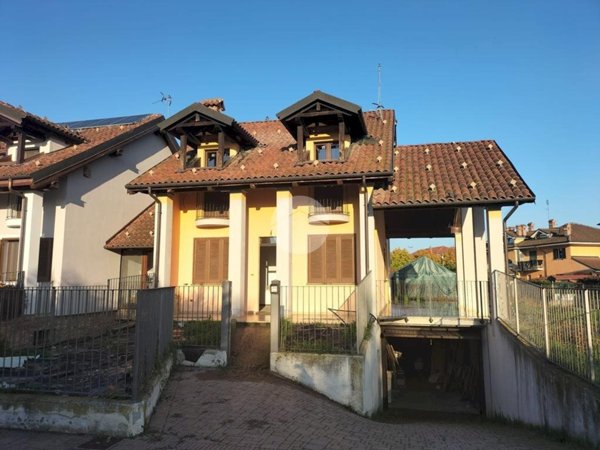 casa indipendente in vendita a Fossano in zona San Sebastiano