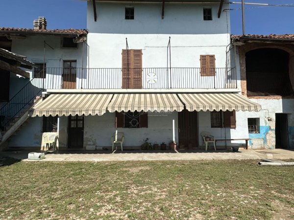 casa indipendente in vendita a Fossano in zona Maddalene