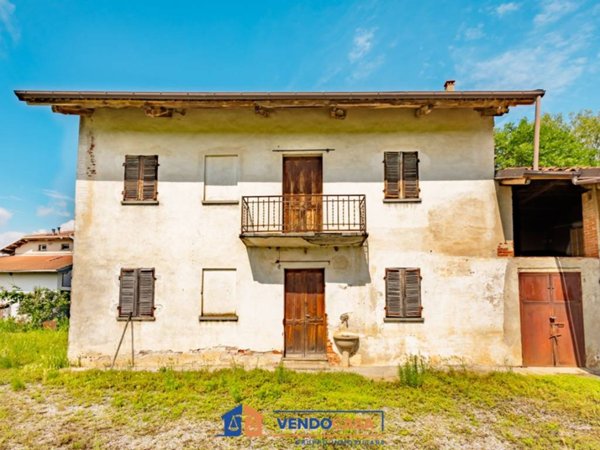 casale in vendita a Fossano in zona Maddalene