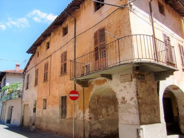 intera palazzina in vendita a Fossano