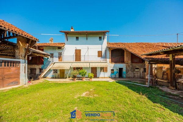 casale in vendita a Fossano