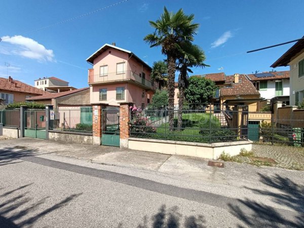 casa indipendente in vendita a Fossano