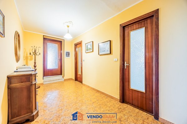 casa indipendente in vendita a Fossano in zona Loreto