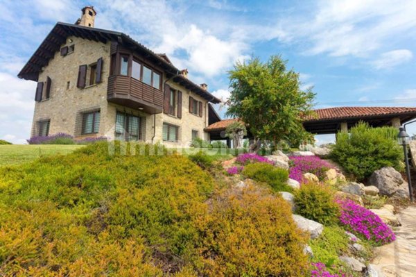 casa indipendente in vendita a Fossano