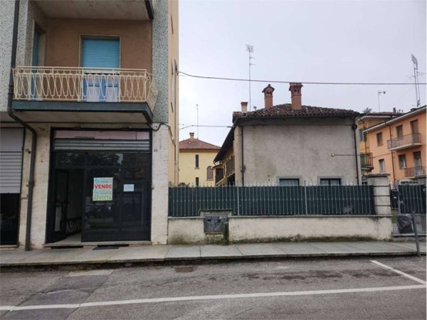 negozio in vendita a Fossano