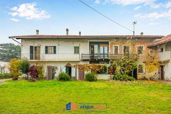 casa indipendente in vendita a Fossano in zona Mellea