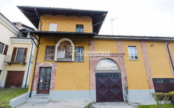 casa indipendente in vendita a Fossano