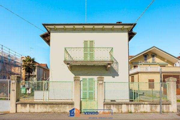 casa indipendente in vendita a Fossano