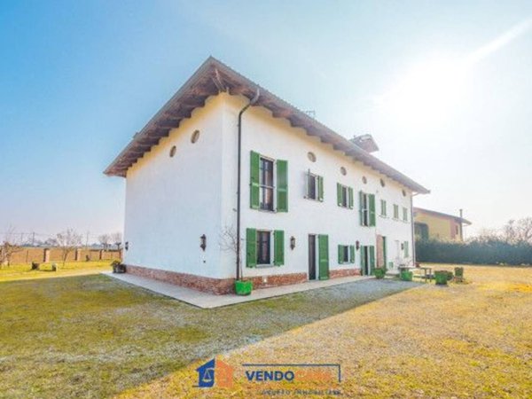 casa indipendente in vendita a Fossano in zona Santa Lucia