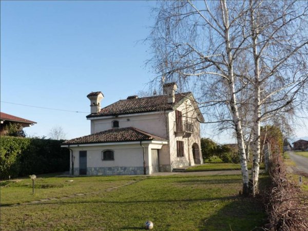 casa indipendente in vendita a Fossano