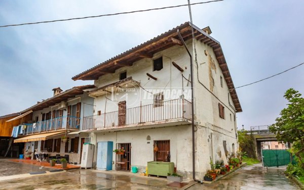 casa indipendente in vendita a Fossano