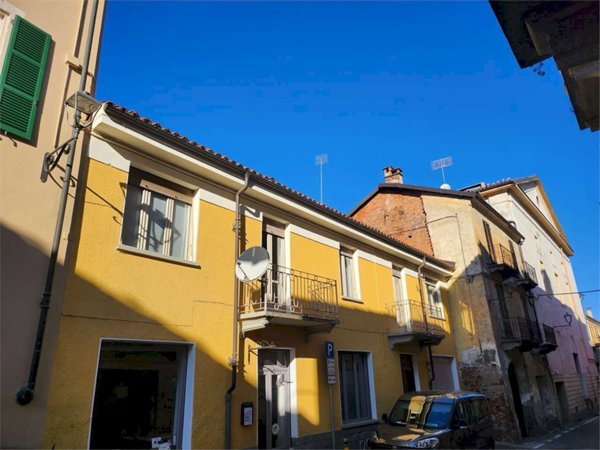 casa indipendente in vendita a Fossano