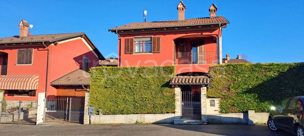 casa indipendente in vendita a Fossano