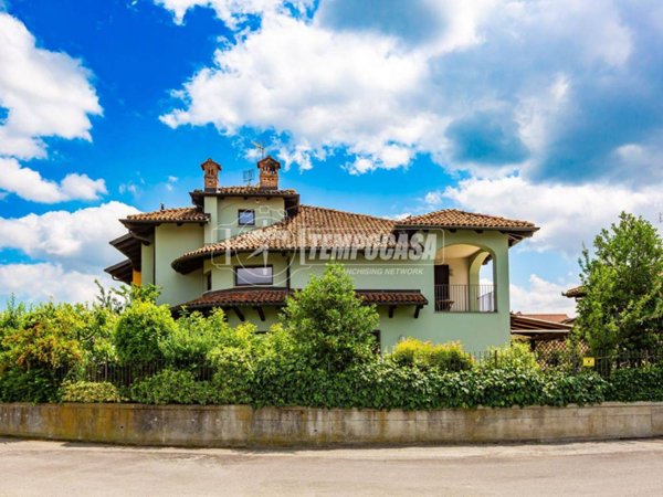 casa indipendente in vendita a Fossano