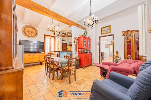 casa indipendente in vendita a Fossano in zona Piovani