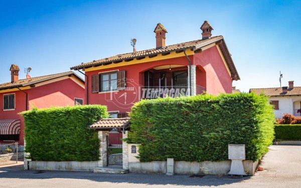 casa indipendente in vendita a Fossano