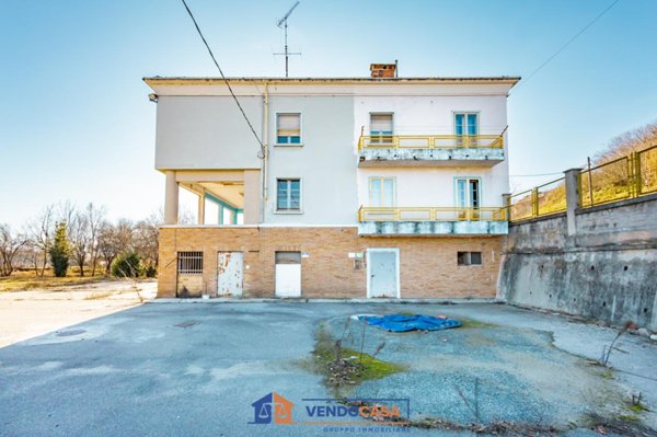 casa indipendente in vendita a Fossano