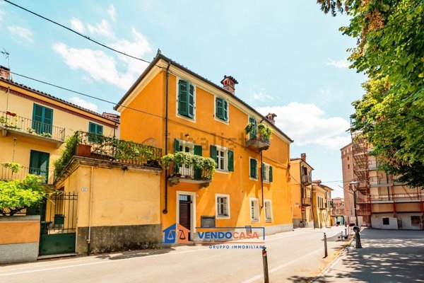 casa indipendente in vendita a Fossano