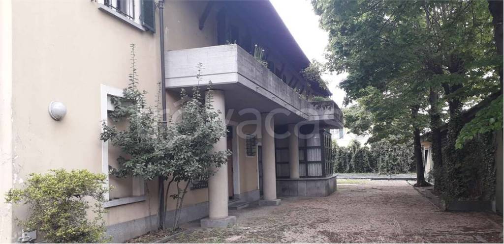 casa indipendente in vendita a Fossano