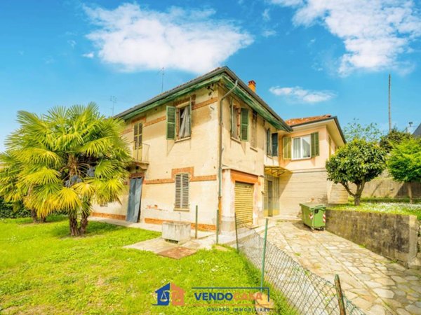 casa indipendente in vendita a Fossano
