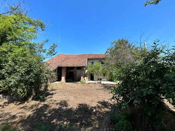 casa indipendente in vendita a Fossano in zona Cussanio