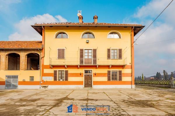 casa indipendente in vendita a Fossano